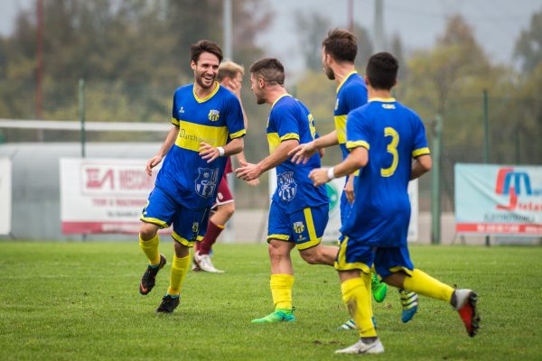 esultanza cazzago bornato calcio paravicini 2
eccellenza girone c 
bedizzolese - cazzago bornato calcio
11/11/18